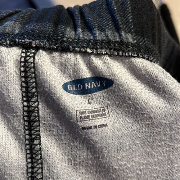 Old Navy Youth boys size large (10/12) gray & black polyester pajama pants. - Picture 3 of 7